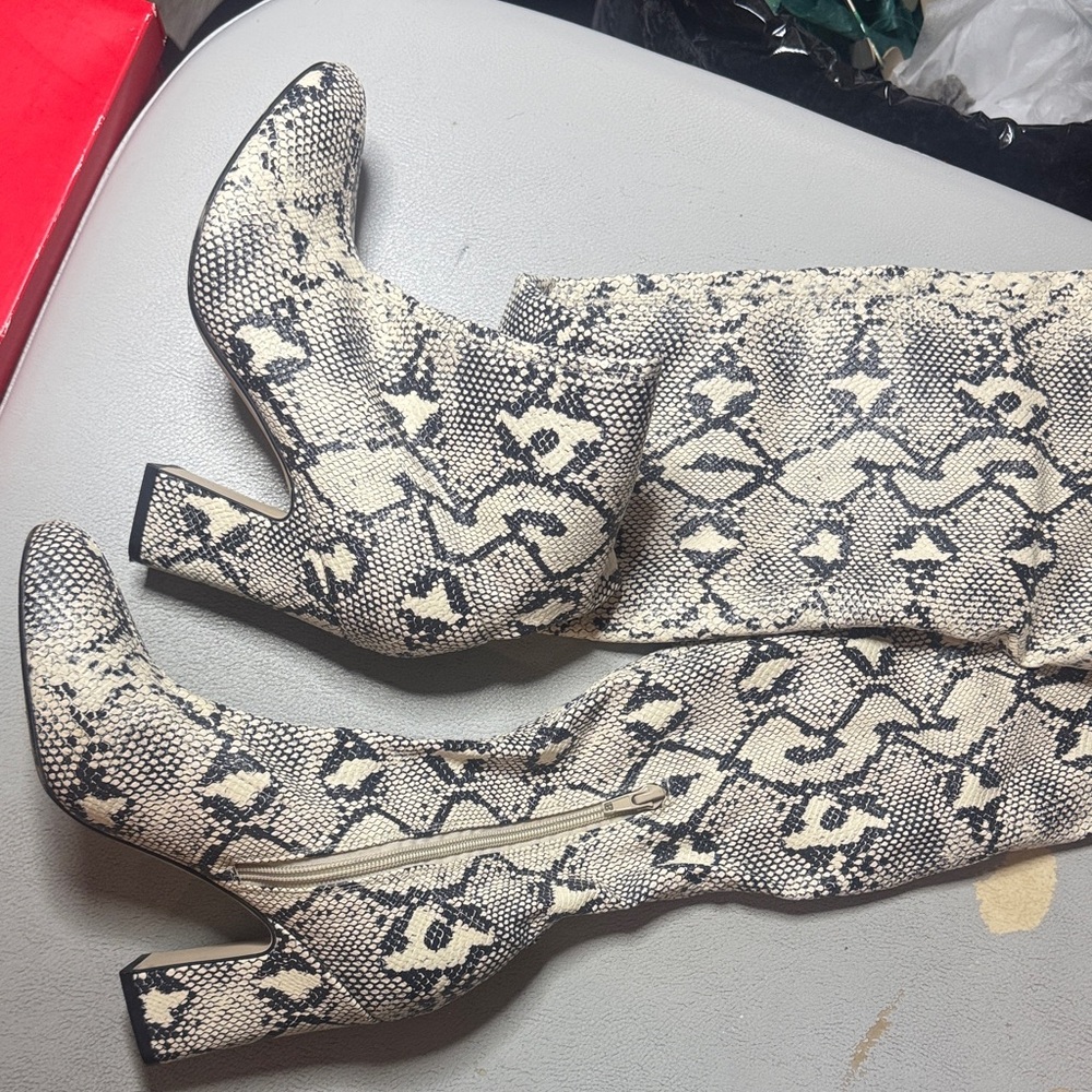 Unisa Black and Cream Snake Print Heeled Boots